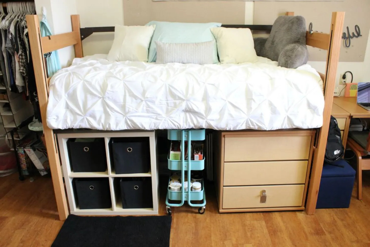 How To Organize A Dorm Room
