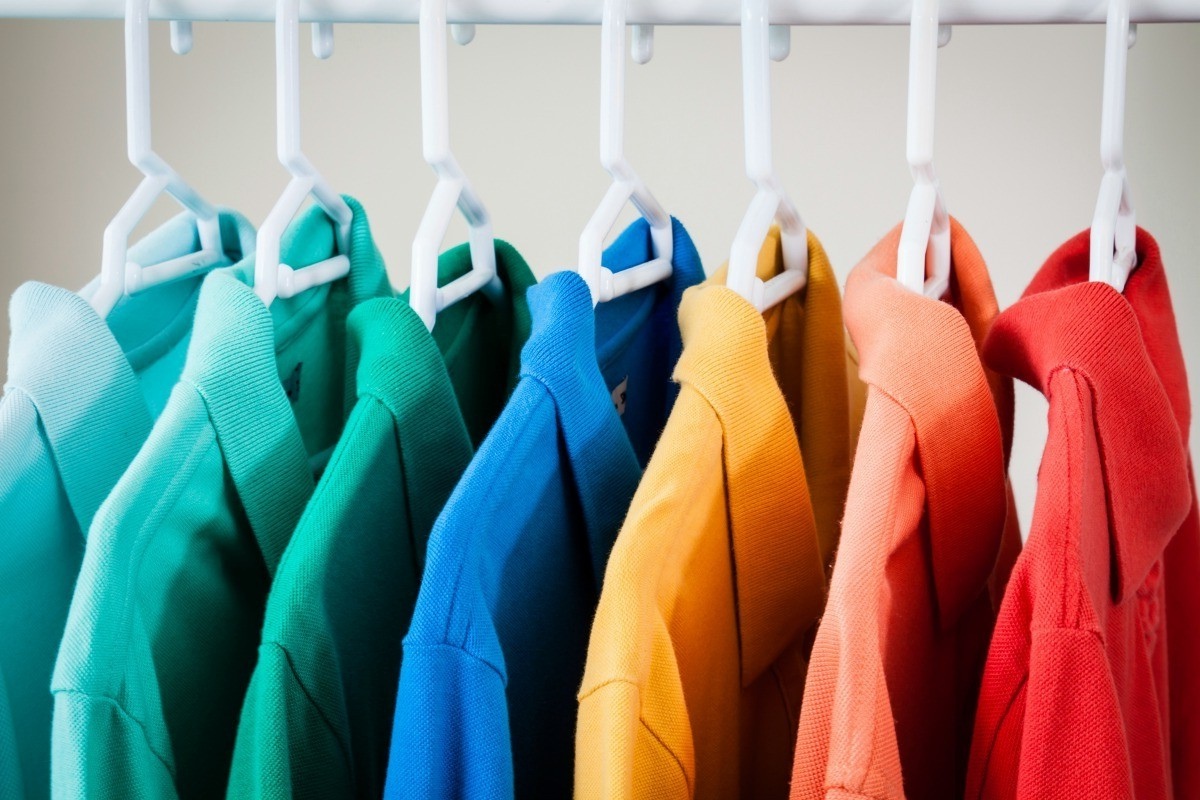 How To Organize Clothes By Color