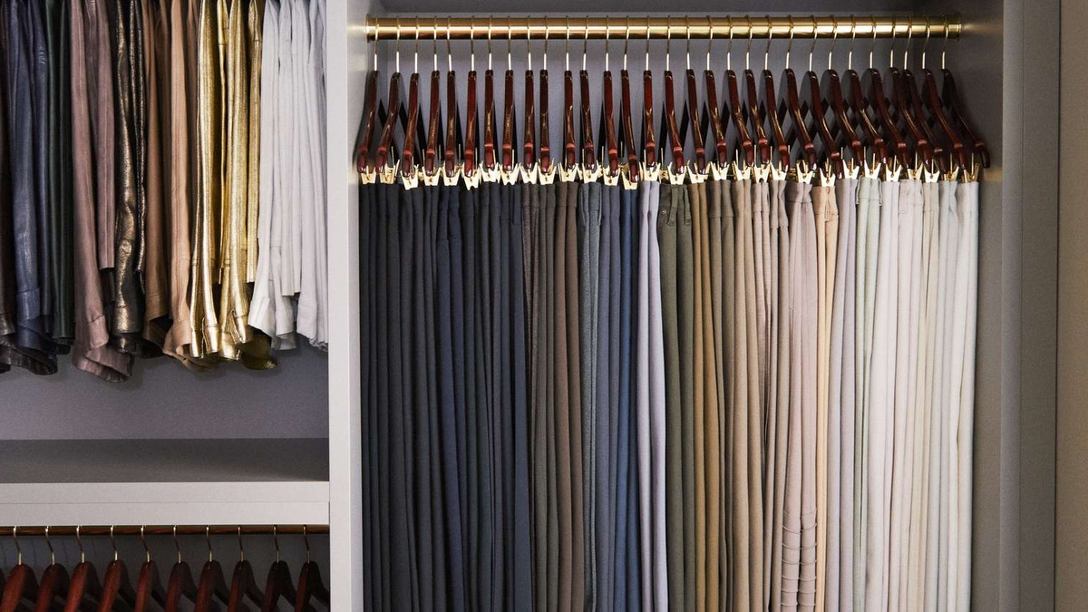 How To Organize Pants In A Closet