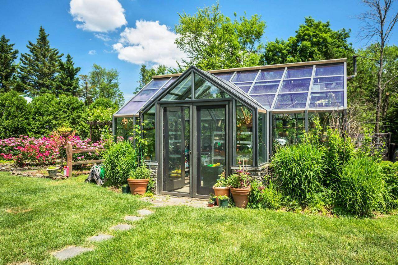 Backyard Greenhouse Construction to Extend the Growing Season