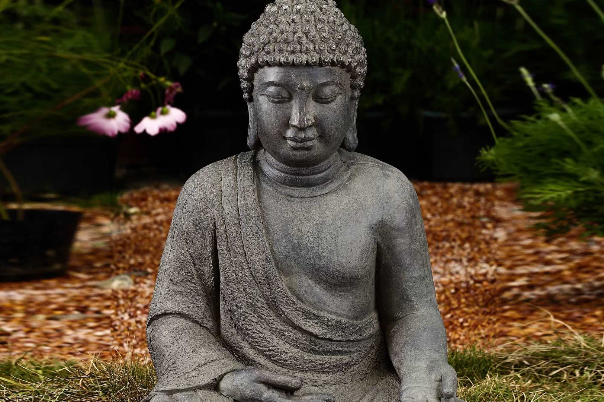 Creating a Cozy Outdoor Meditation Garden with a Buddha Statue