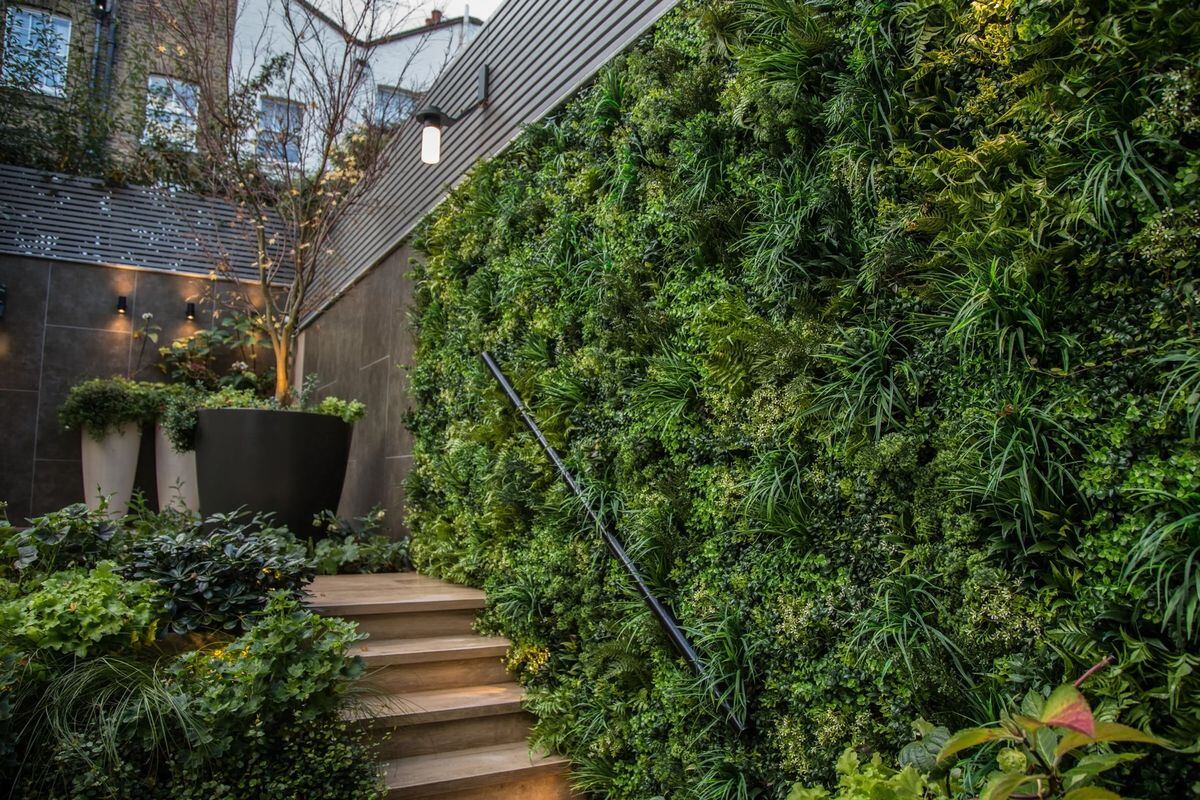 Green Wall Installation Guide for Vertical Garden Solutions