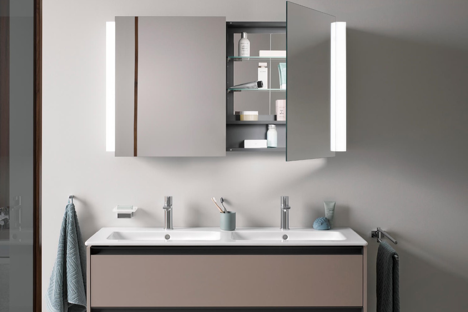 How To Choose And Install The Right Bathroom Medicine Cabinet