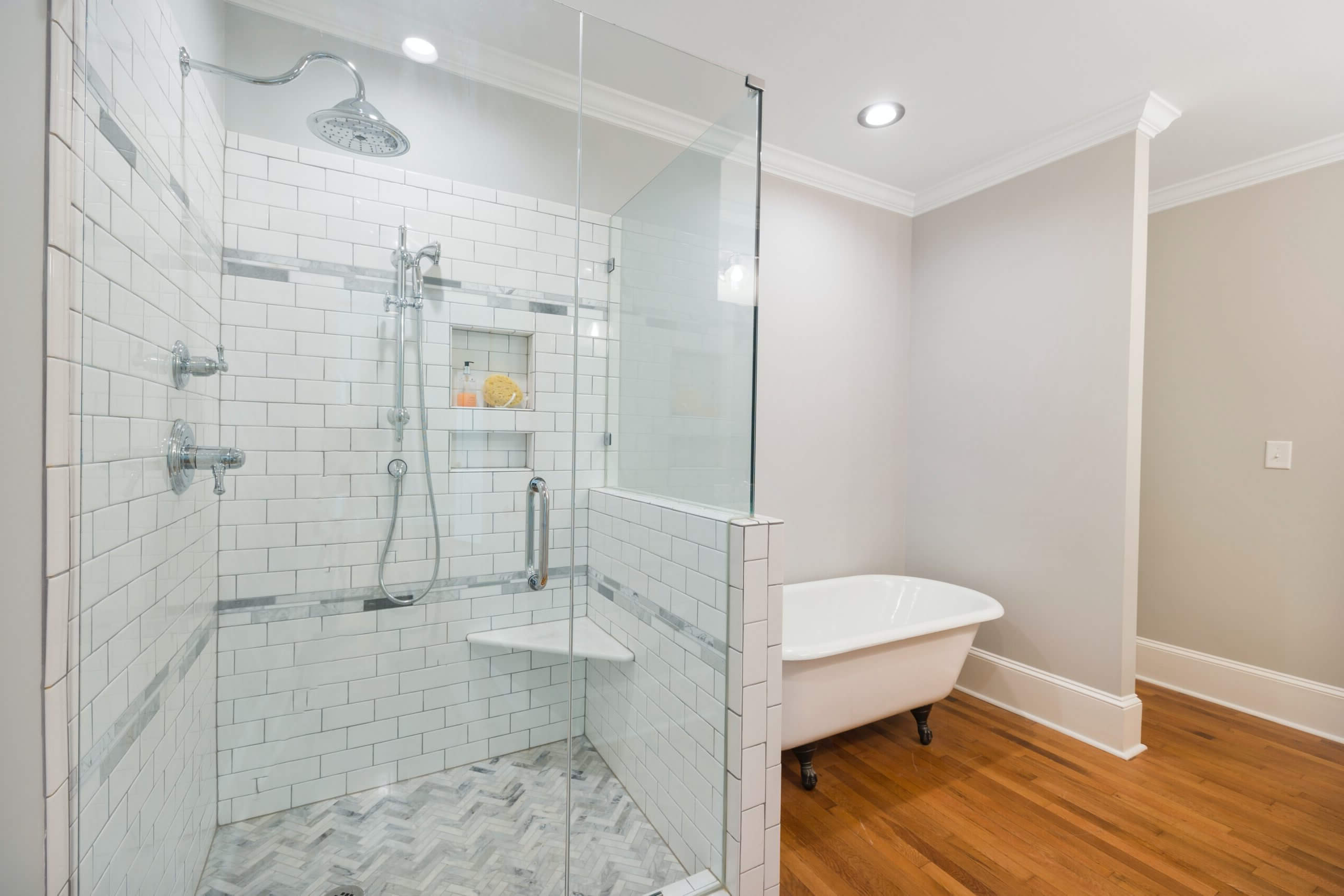 How To Choose And Install The Right Bathroom Shower Enclosure