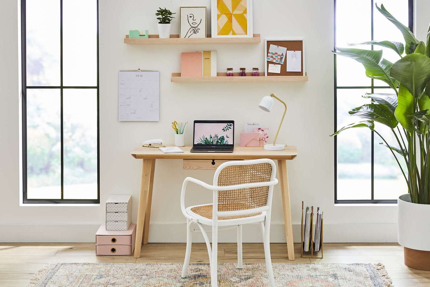 How To Choose The Right Paint Colors For A Mid-Century Modern Home Office