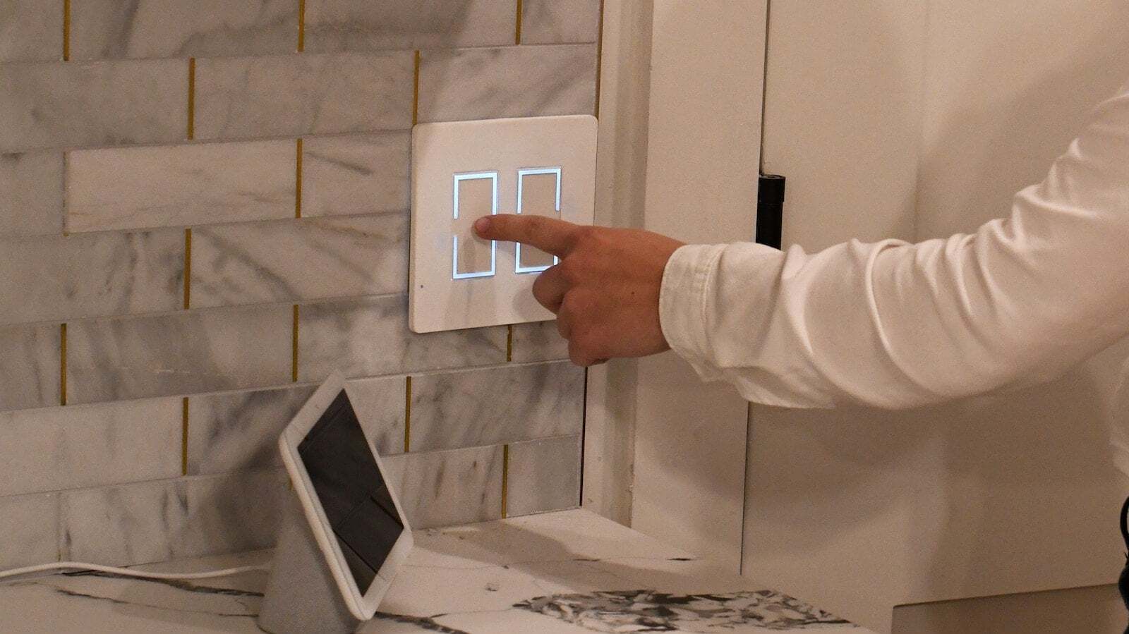 Smart Light Switch Installation for Convenient Lighting Control