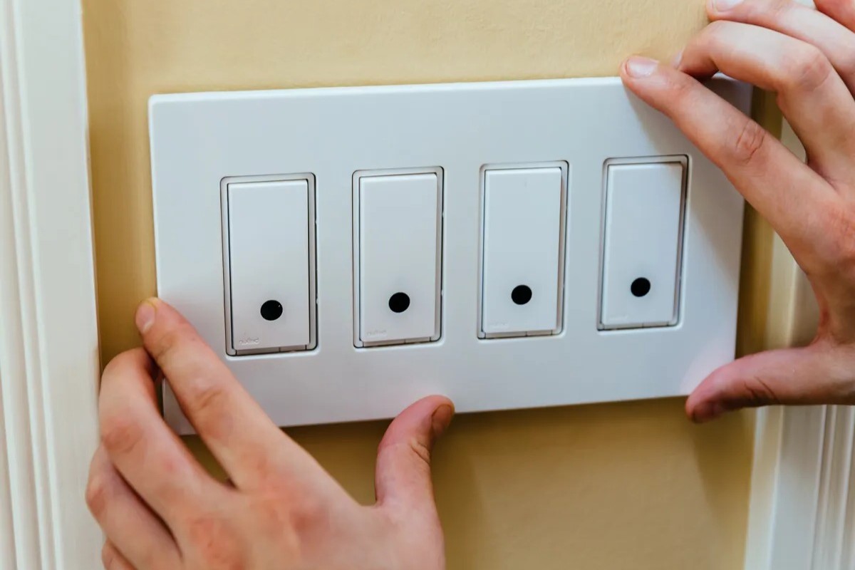 Smart Light Switch Installation with No Neutral Wire Solutions