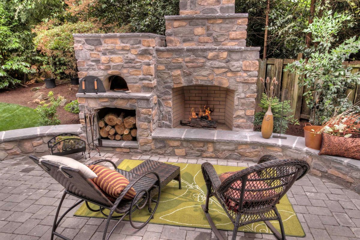 Upgrading Your Home’s Exterior With DIY Outdoor Fireplace And Pizza Oven Combo