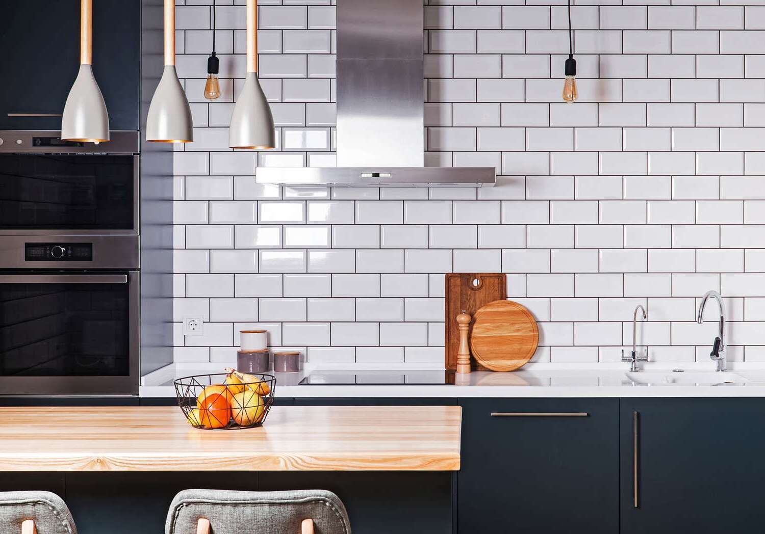 DIY Guide To Installing A Kitchen Backsplash With Mirrored Tiles