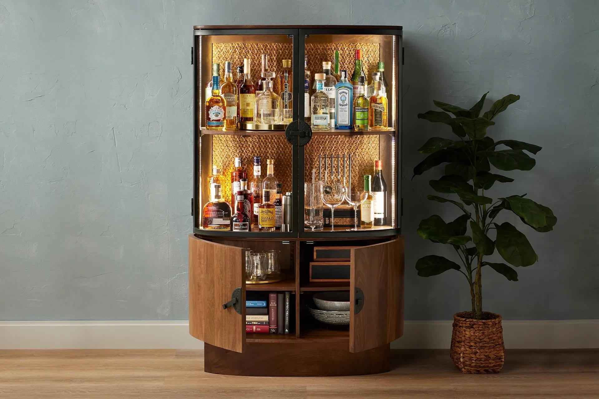 Home Bar Cabinet Construction: Stylish Drink Storage