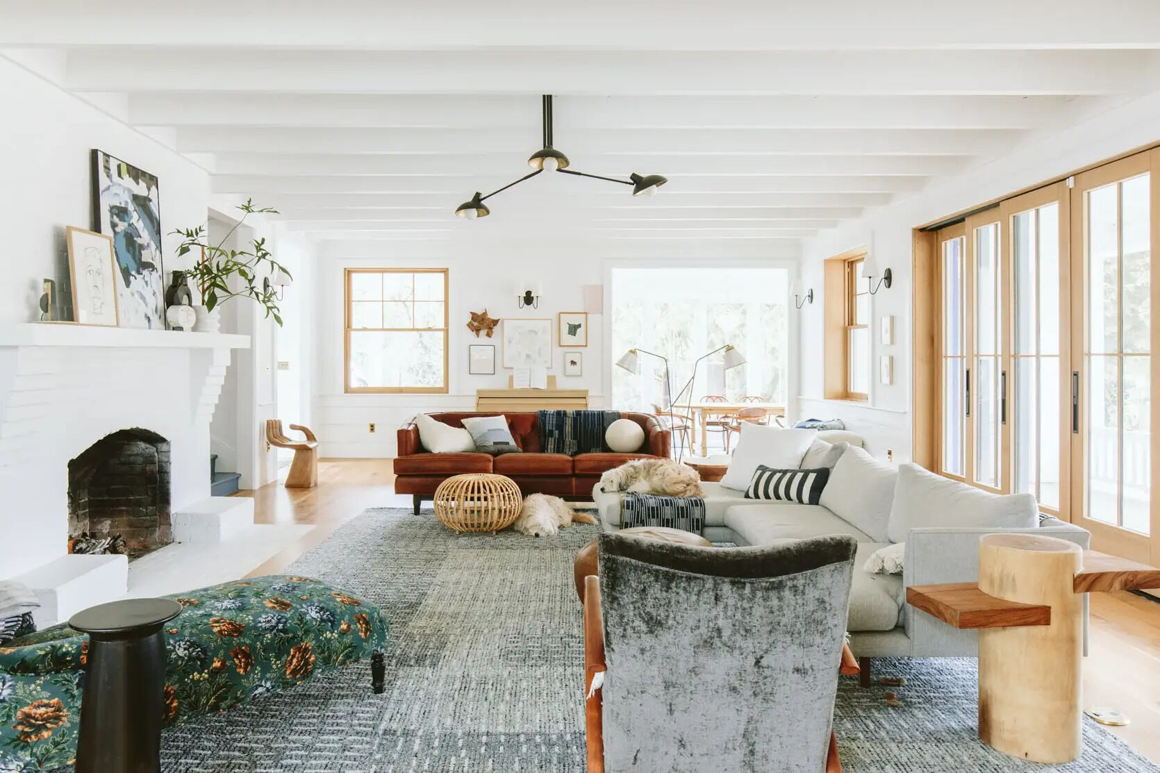 How To Choose The Right Paint Colors For A Bohemian-Inspired Sunroom