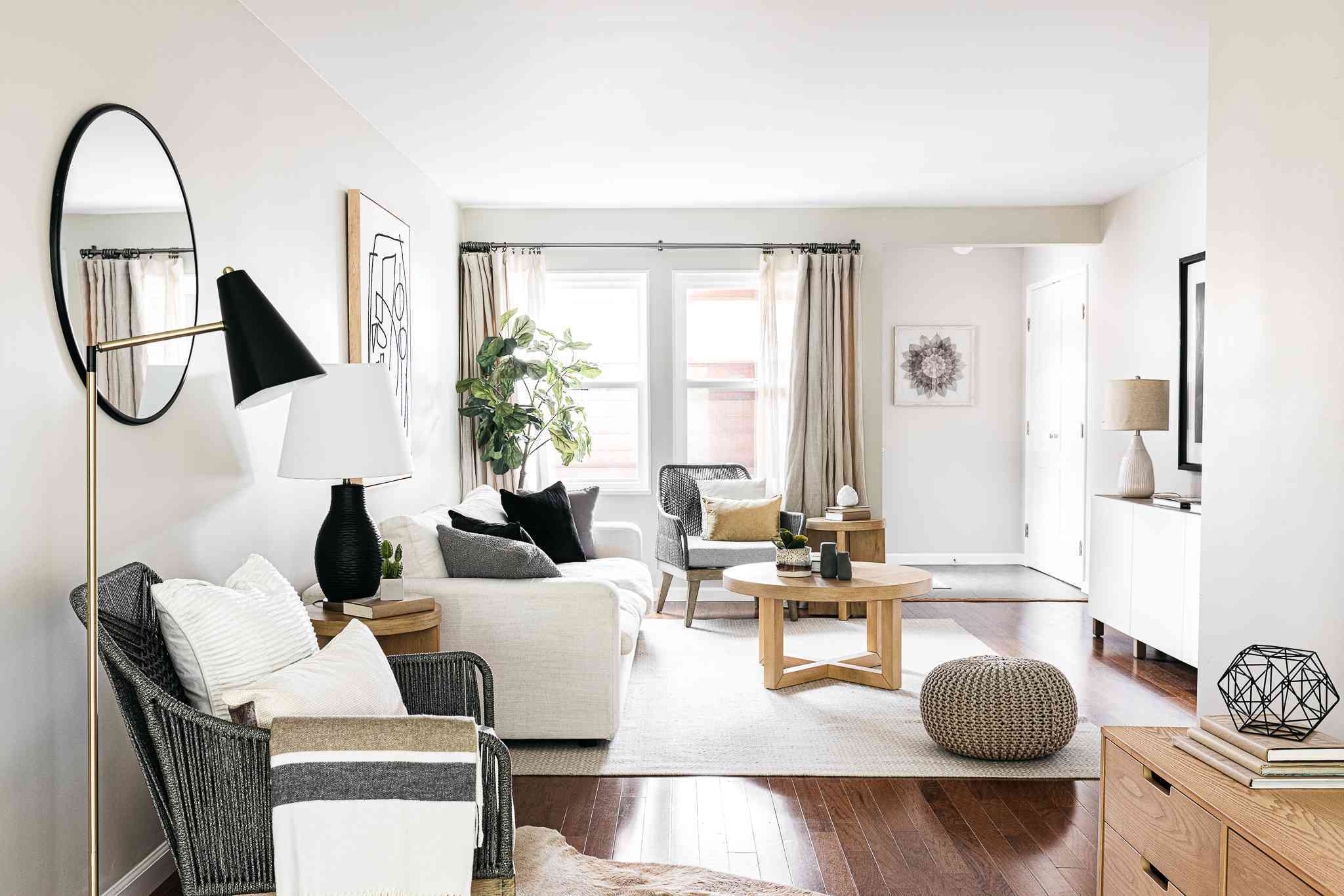 How To Choose The Right Paint Colors For A Scandinavian-Style Living Room