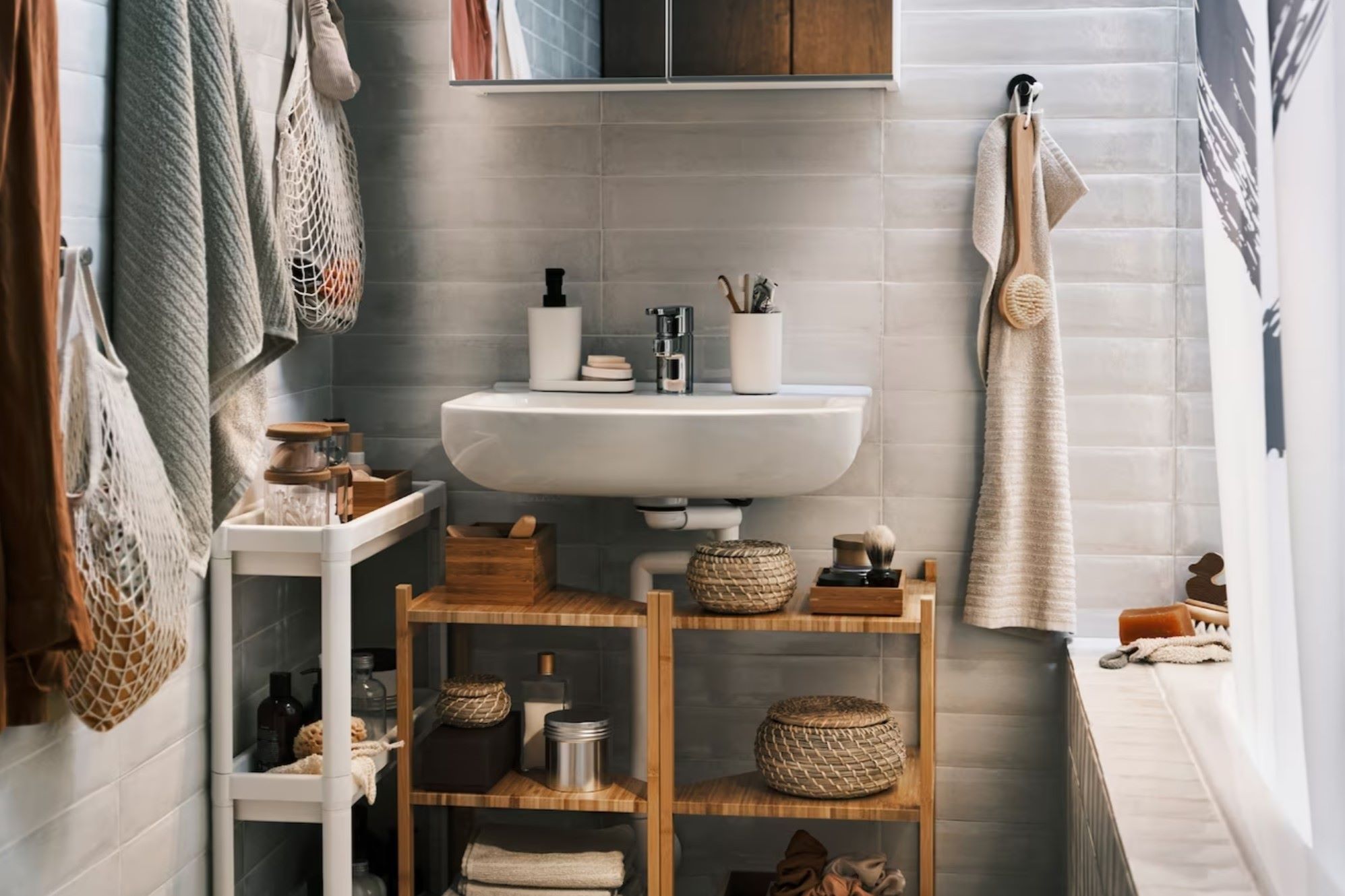 Maximizing Storage in Small Bathrooms and Clever Ideas