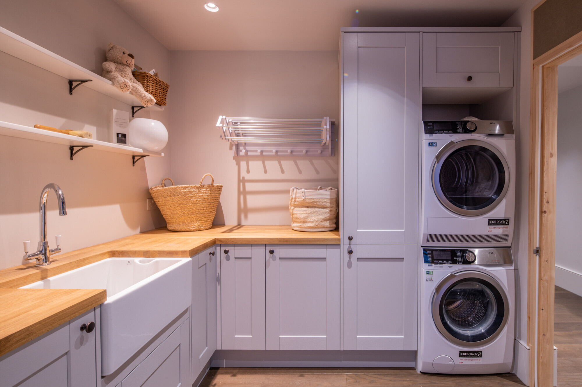 Smart Laundry Room Design and Tech-Savvy Washing Solutions