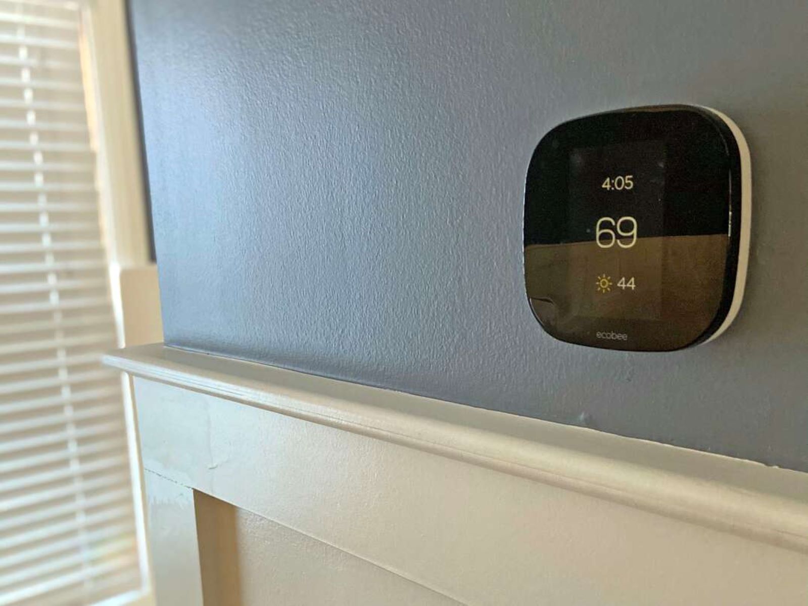 Smart Thermostat Open Window Detection Energy-Saving Feature