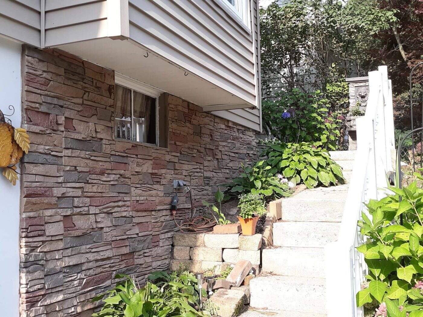 Upgrading Your Home’s Exterior With DIY Faux Stone Panels