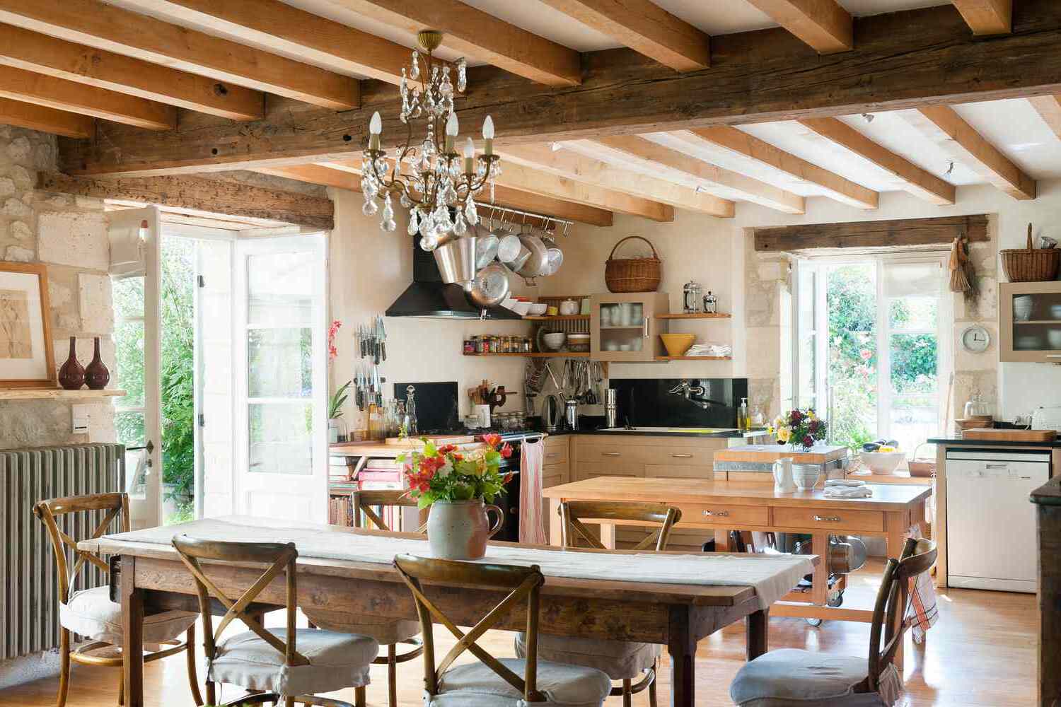 French Country Flair: Rustic Elegance