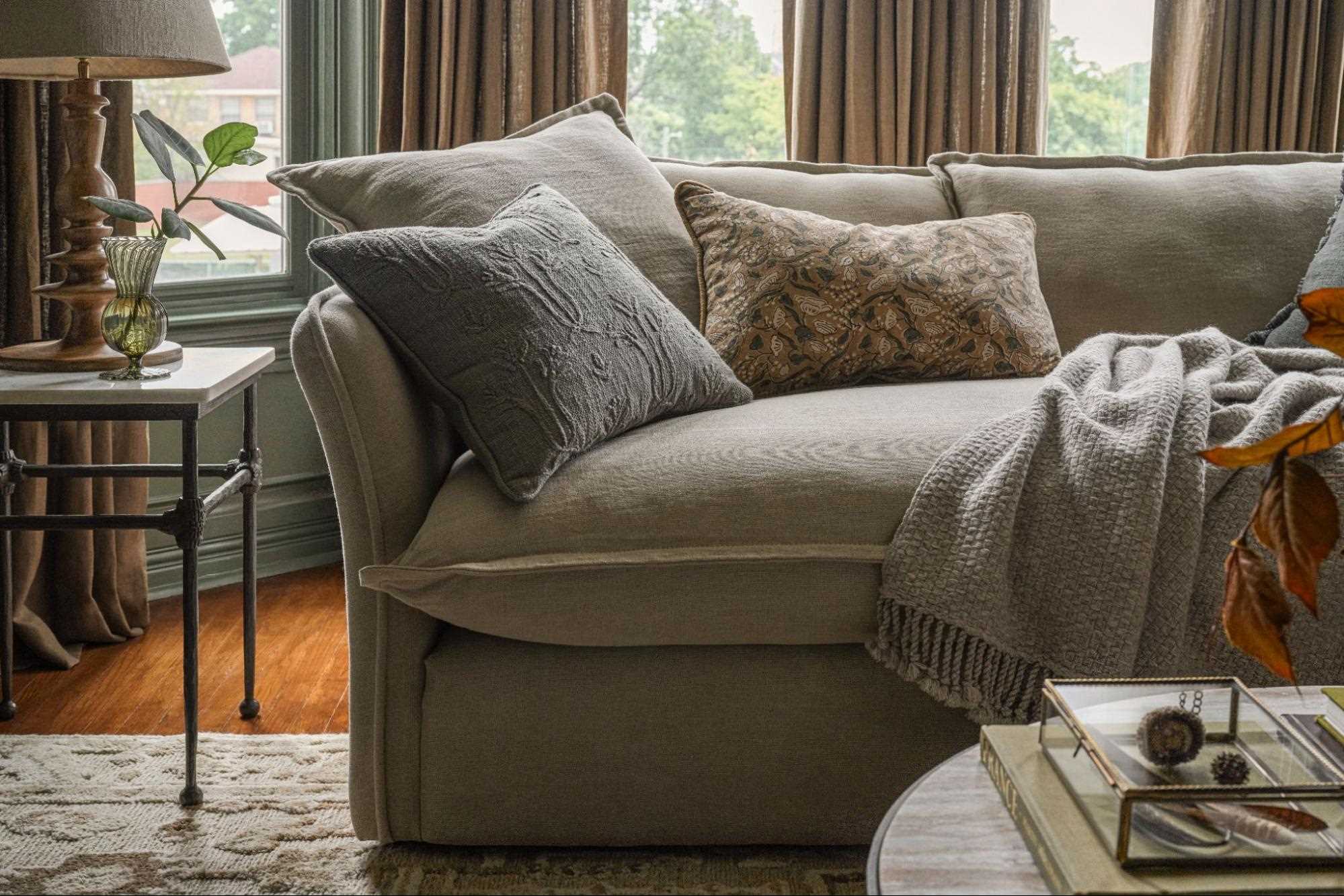 How To Add Warmth To Your Home With Throws And Blankets