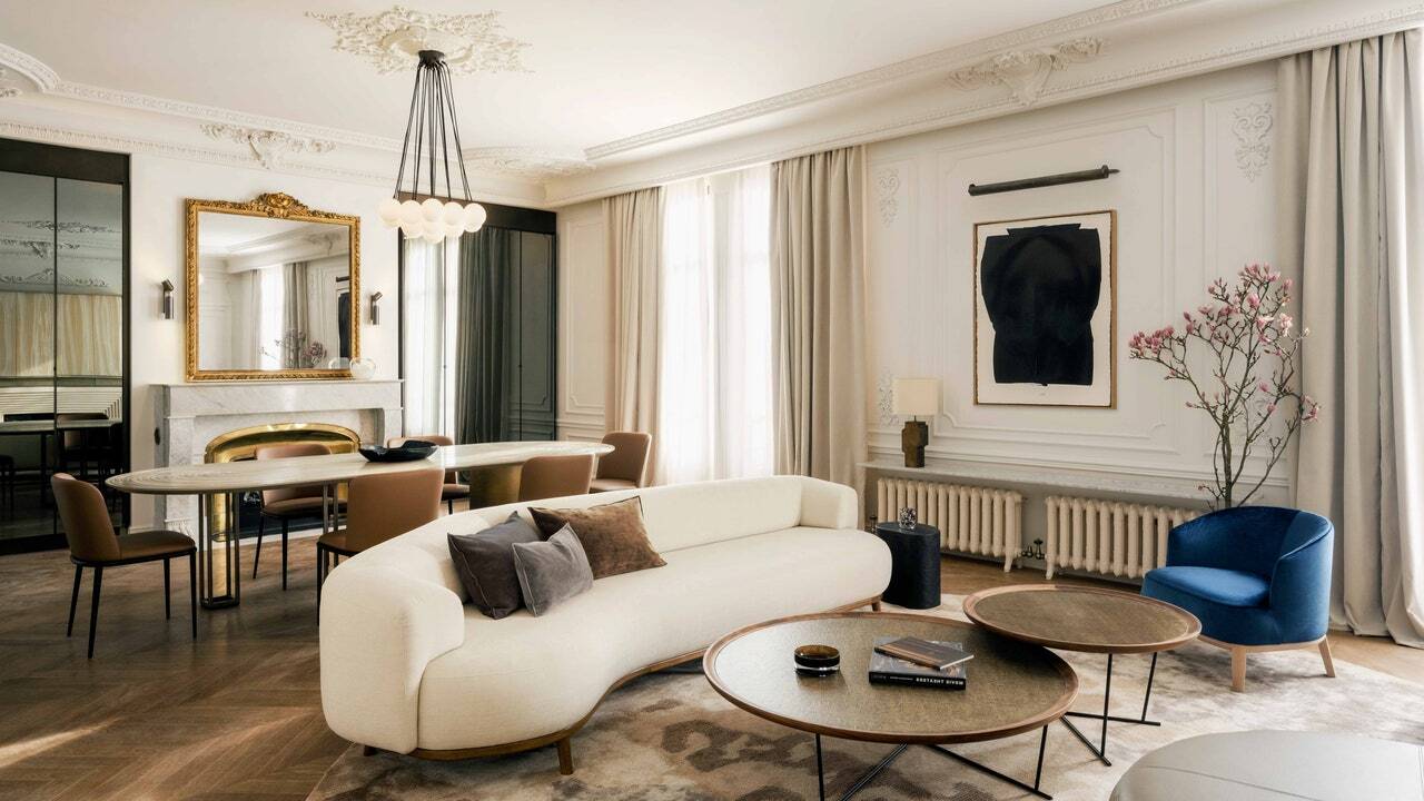 Parisian Apartment: Effortless French Chic