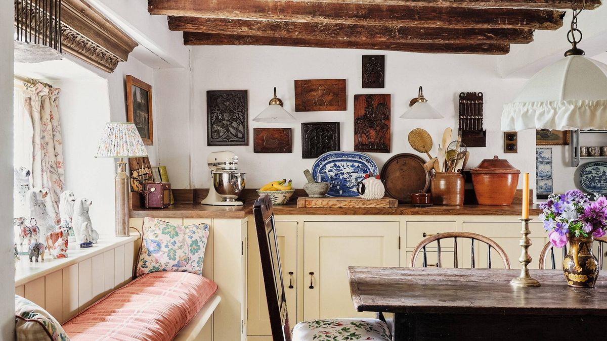 Quaint And Charming English Cottage Interiors