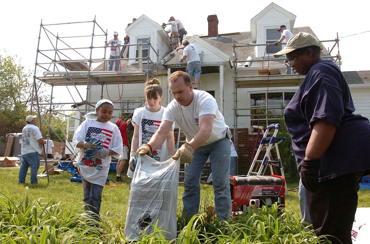 Volunteer Programs For Community Home Repair Projects