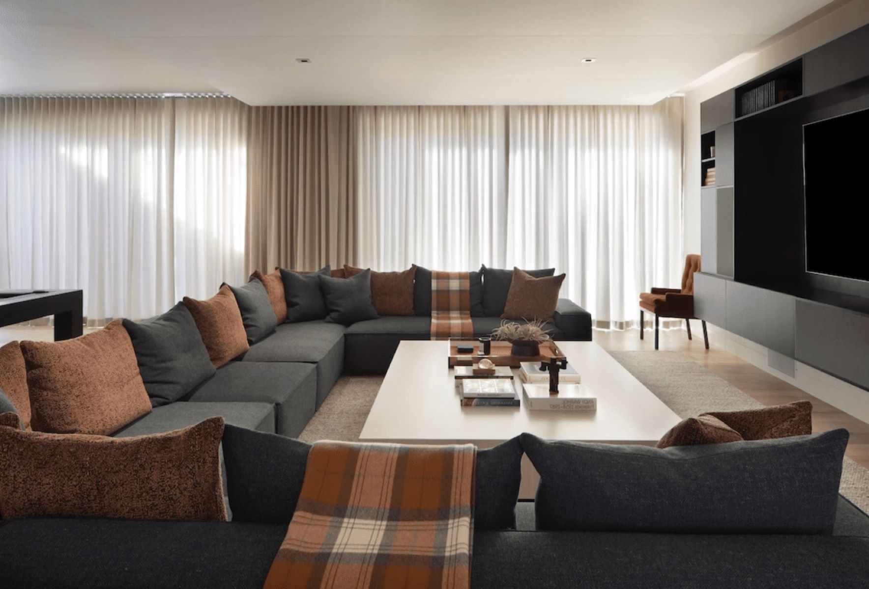 How To Design A Cozy Family Movie Room