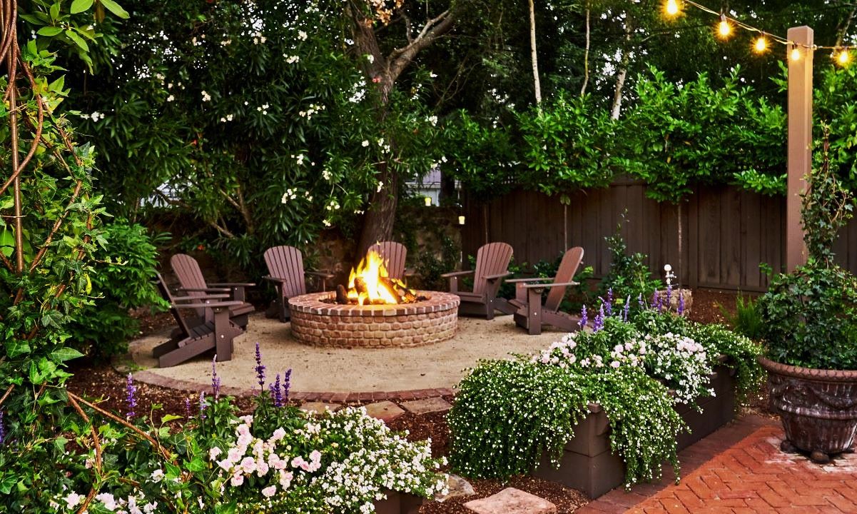 Tips For Building A Relaxing Outdoor Corner