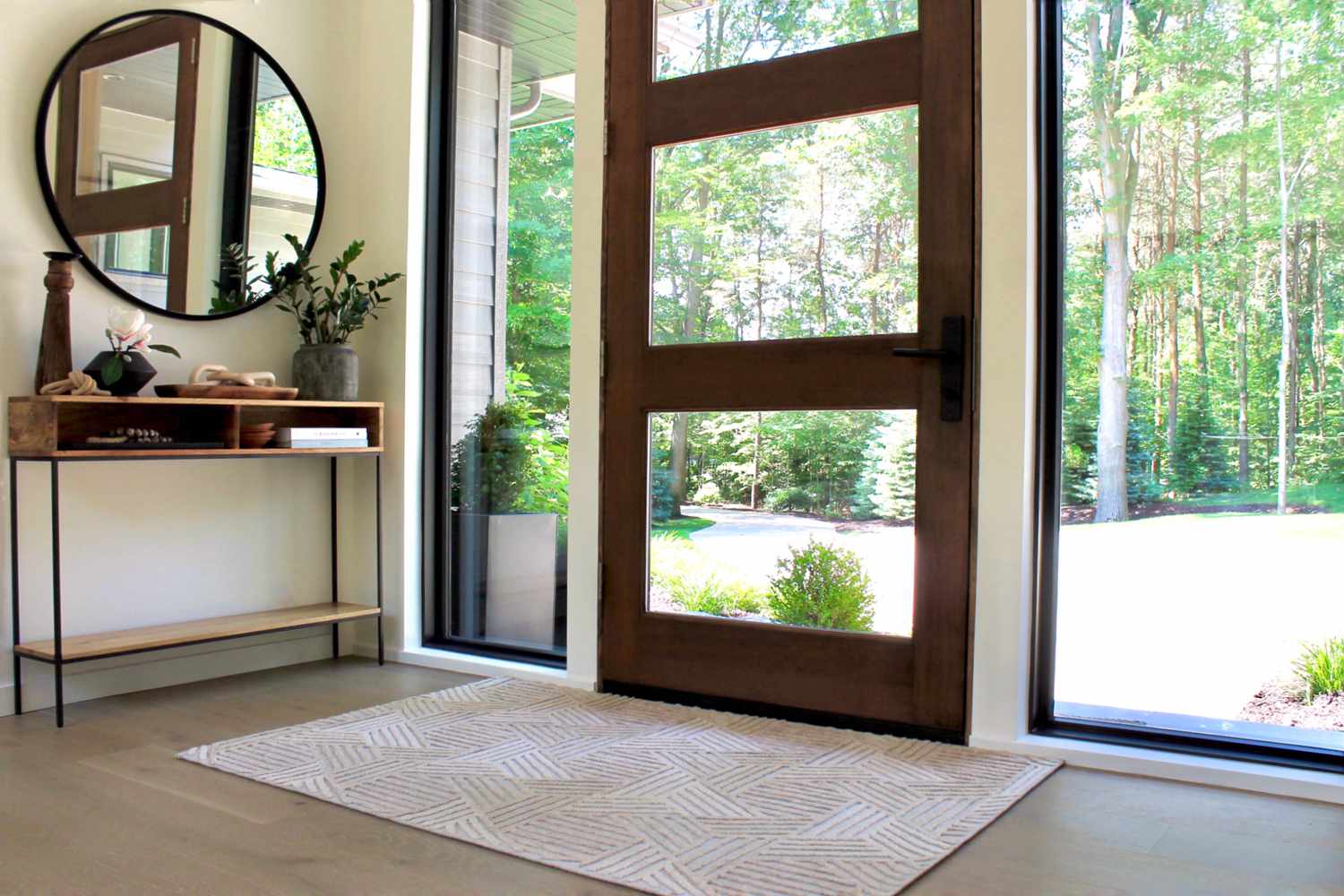 Tips For Creating A Stylish Entryway